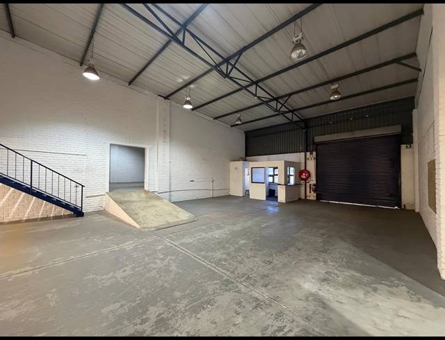 375M² WAREHOUSE TO LET IN BARBEQUE DOWNS